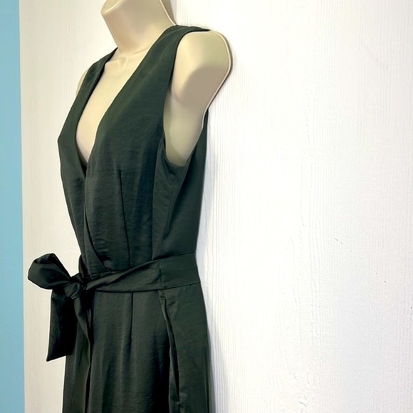 H&M - Dark Khaki Green Ankle Length Sleeveless Jumpsuit 100 % Polyester SZ 6 - Picture 7 of 12